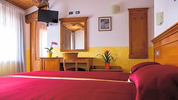 Unclassified image, 1 of 21, button - Hotel Ristorante Centrale (Rovere Veronese)