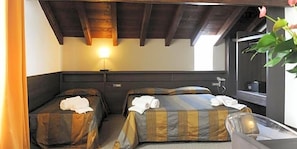 Room - Locanda Sant Ambrogio (Reggio nell'Emilia)
