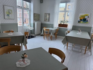 Unclassified image, 5 of 42, button - Stf Landskrona Hostel (Landskrona)