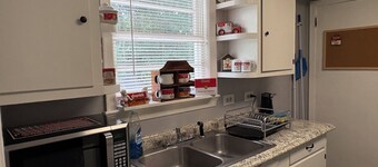 Charming 3BR retreat,pet friendly,close to ft. Benning