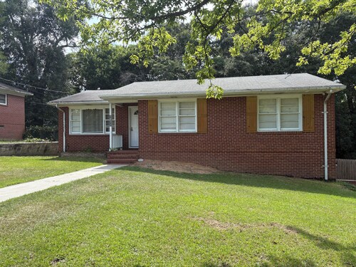 Charming 3BR retreat,pet friendly,close to ft. Benning