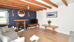 Unclassified image, 4 of 20, button - 2bed Cottage Johnshaven - Family Friendy (Montrose)