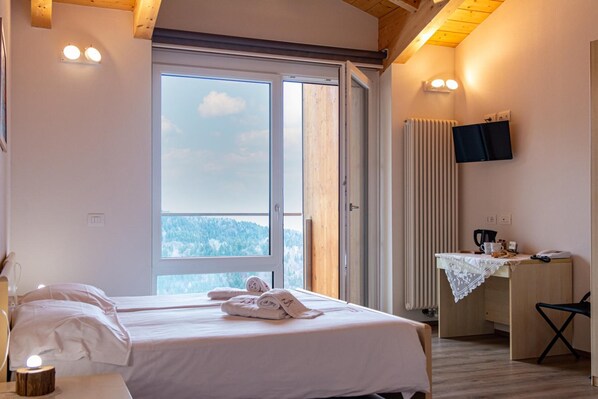 View from property - Albergo Croce D'aune (Sovramonte)