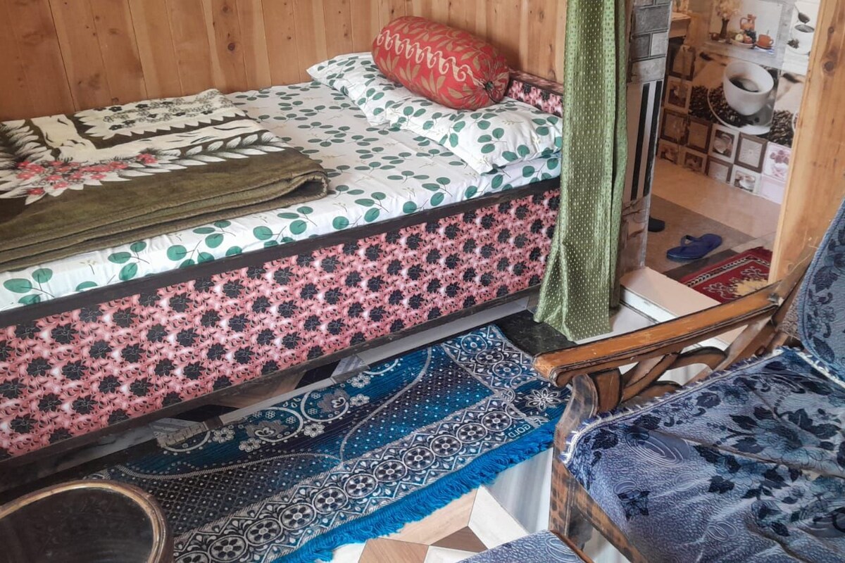 Double Room, Mountain View
