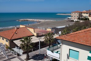 Unclassified image, 3 of 71, button - Albergo La Lampara (Cecina)