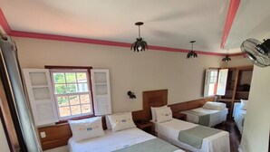 View from property - Pousada Dos Bandeirantes (Ouro Preto)