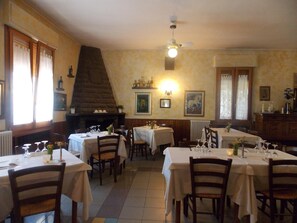 View from property - Hotel Ristorante La Bettola (Sasso Marconi)