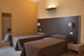 View from property - Silver Residence Hotel (Bagnolo in Piano)