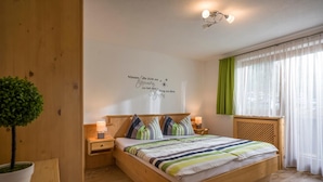 View from property - Berghof Geisler (Finkenberg)