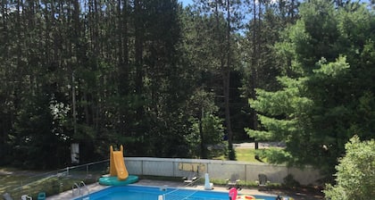 "high Falls Bay Cottages, Camping & Waterpark"