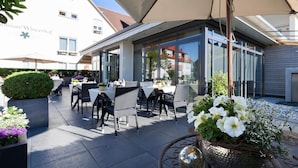 View from property - Hotel Hagnauer Seeperle (Hagnau)