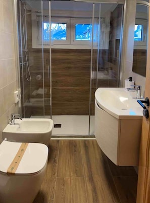 Bathroom - Hotel Villa Gaia (Cortina d'Ampezzo)