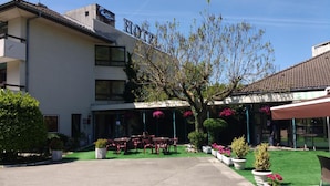 Unclassified image, 5 of 14, button - Hôtel 4c (Cluses)