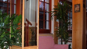 Unclassified image, 2 of 36, button - Albergo Luca (Ivrea)