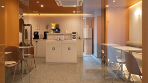 Ảnh chưa phân loại, 2 trong số 14 ảnh, nút