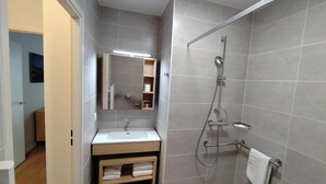 Bathroom - Quality Aparthotel Bordeaux Saint-jean (Bordeaux)