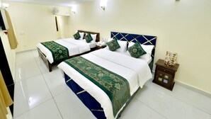 Family Suite - Royal Raj Palace (Aburaj)