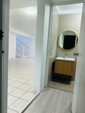 Bathroom - Residence No. 5 (Nadi)