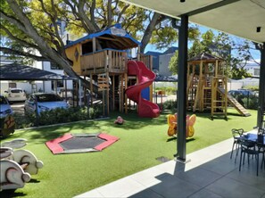 Children’s area - Lovely One-Bedroom Unit with Pool and Gym Facilities in Stand (Cape Town)