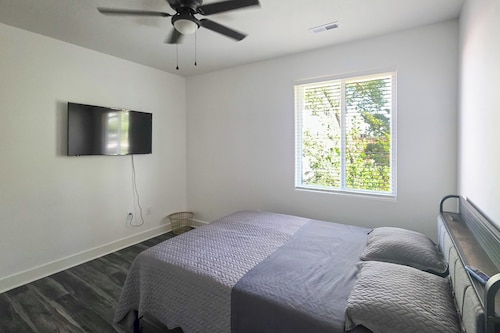 Walk to Parks & Dining! Newly Built Wichita Condo