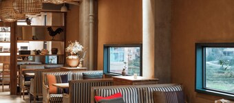 Twelve Manor Xiangdian Yuanyang Retreat