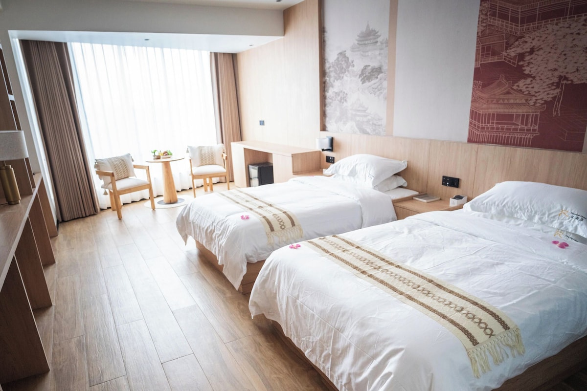 Kamar Twin Standar | Meja kerja, ruang kerja ramah laptop, dan Wi-Fi gratis
