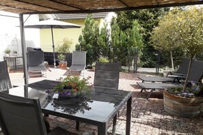 Outdoor dining - "Abundance" - the Great (Bernkastel-Kues)