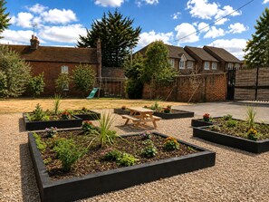 Outdoor dining - Historic Charm in the Heart of Fordingbridge (Fordingbridge)