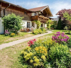 Unclassified image, 3 of 29, button - Holiday apartment with 1 bedroom (Chieming)