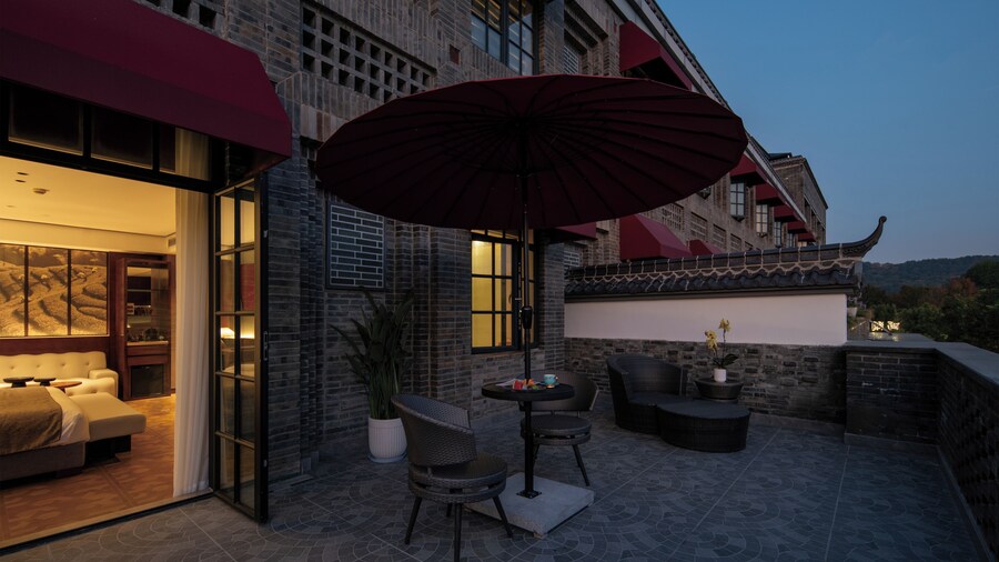 Yijiangchunshui 1912 Guofeng Hotel