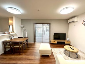 Living area - NIKYO Totoen Shin-Osaka Private Villa  (Osaka city, Higashiyodogawa-ku)