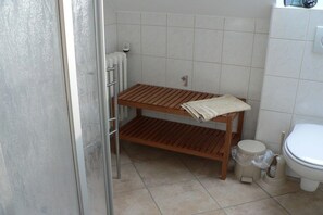 Bathroom - Holiday apartment with 2 bedrooms (Kopendorf)