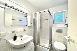 Bathroom - Holiday apartment with 1 bedroom (Sierksdorf)