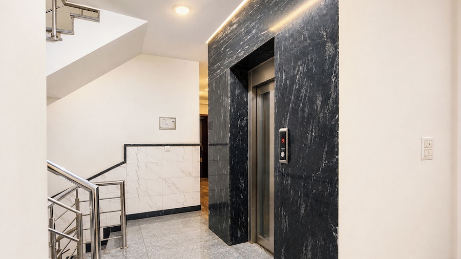 Fabhotel Rivaaz