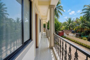 Ảnh chưa phân loại, 2 trong số 37 ảnh, nút