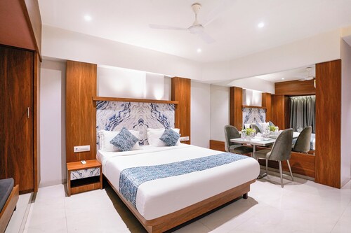 FabHotel Host Inn
