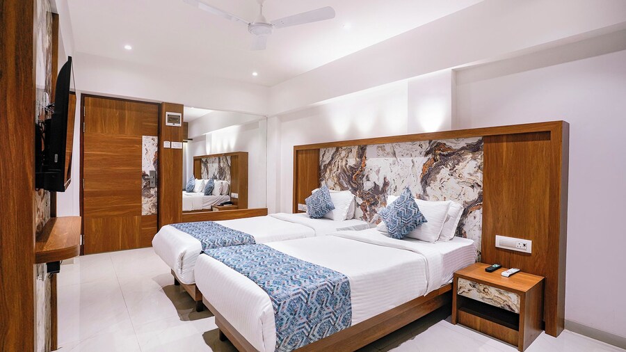 Fabhotel Host Inn
