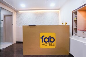 Quầy tiếp tân