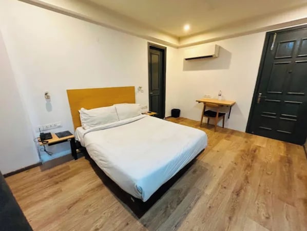 Unclassified image, 1 of 23, button - Fabhotel Golden Moment (Gurugram)