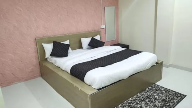 Deluxe Room - Fabhotel Aaradhya Residency (New Delhi)