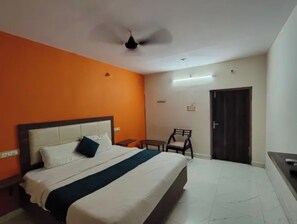 Deluxe Room - Fabhotel Sgs Residency (Visakhapatnam)