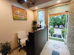 Reception - Fabhotel Satyam Inn (Jaipur)