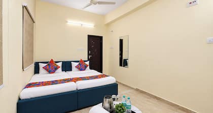 FabHotel Bnb Suites