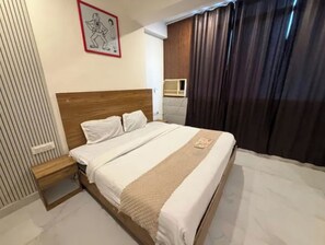 Room - Fabhotel Royal Inn Ii (New Delhi)