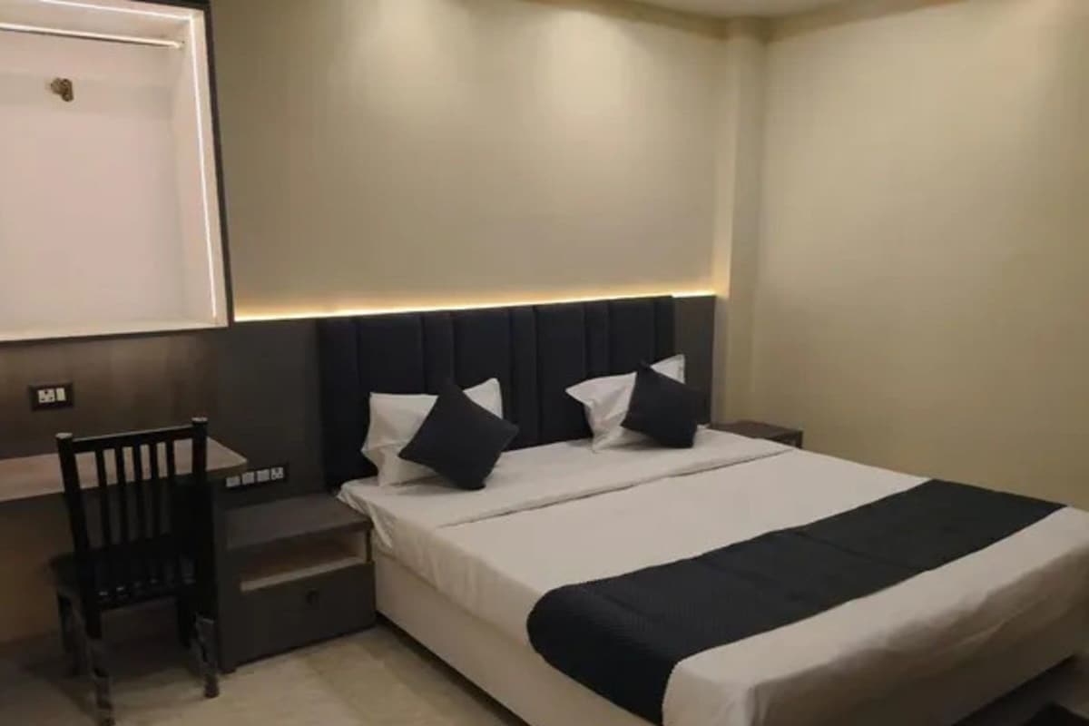 Phòng Deluxe | Bộ trải giường bằng vải cotton Ai Cập, bộ đồ giường cao cấp 