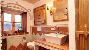 Bathroom - Holiday apartment with 2 bedrooms (Tittmoning\/Törring)