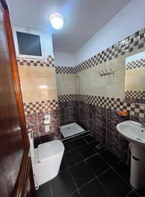 Bathroom - Spacious & Modern • Air Conditioning, Elevator, Wi-Fi (Oriental)