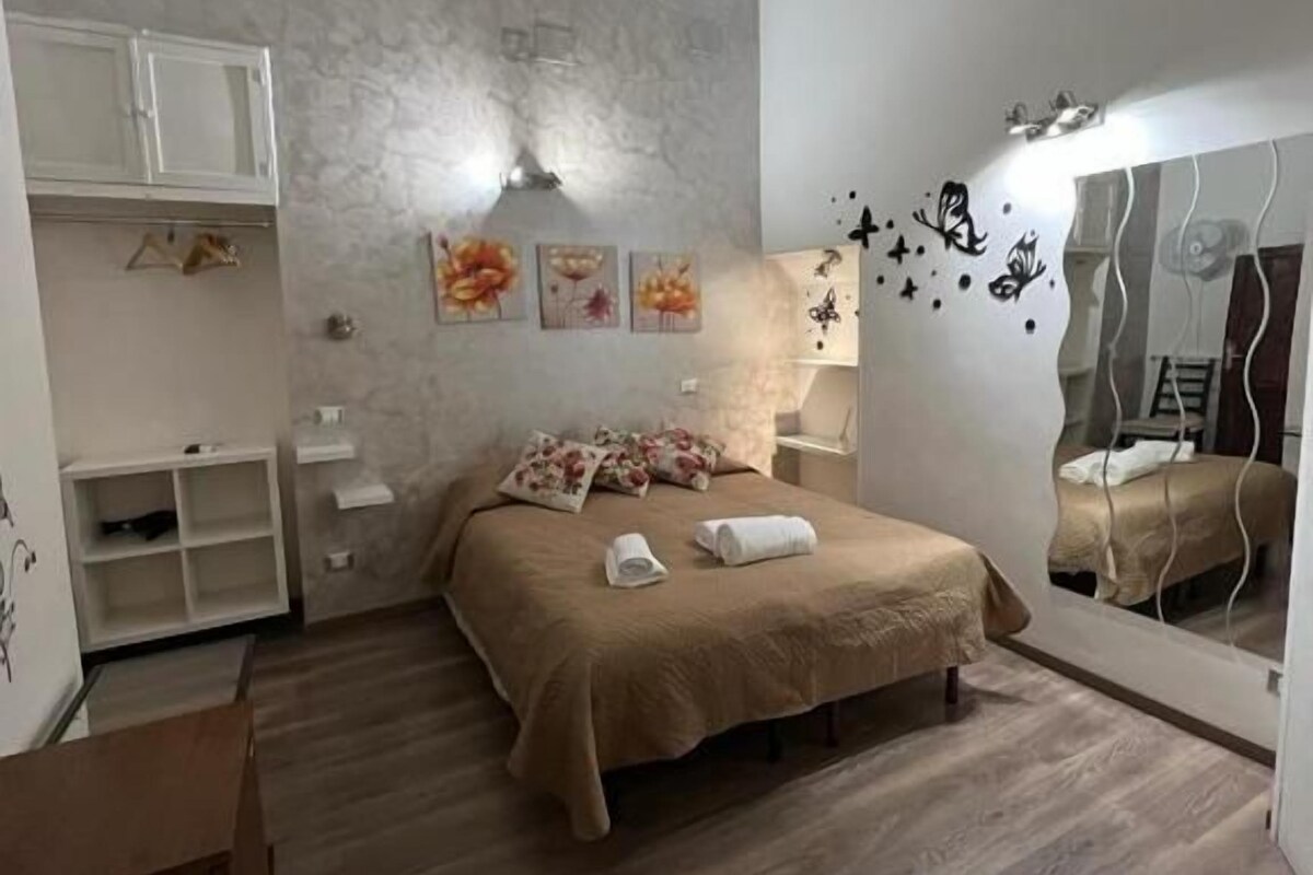 Classic Double Room