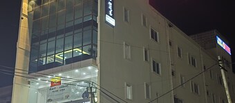 Sri Raj Residency