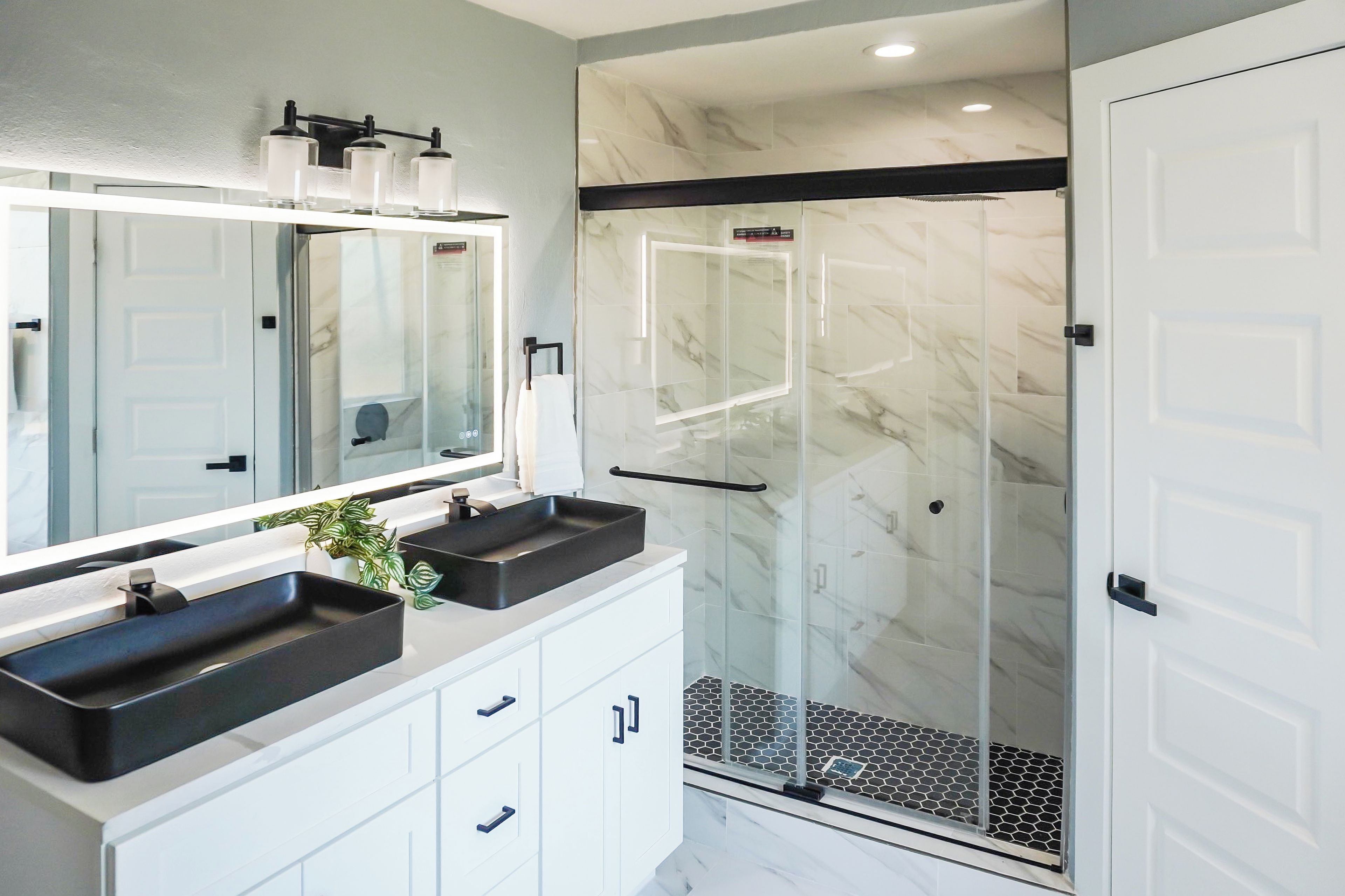 House, Patio, Garden View | Bathroom